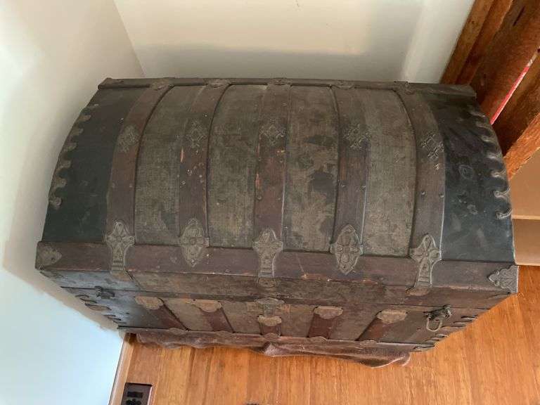 Vintage Trunk