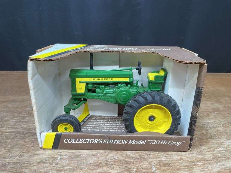 1/16 John Deere 720 Hi-Crop Collector NIB Ertl image