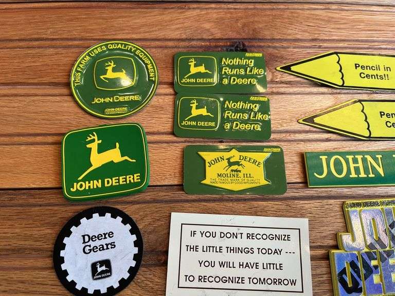 (19) John Deere Magnets