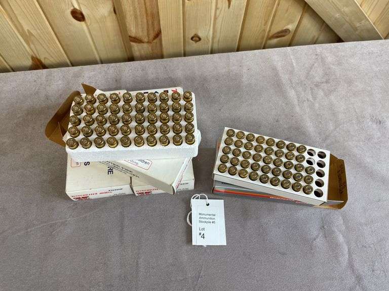 4 Boxes Winchester 60 Gr. STHP .32 Auto