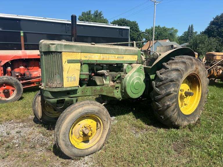 John Deere Model 720 Diesel Standard image