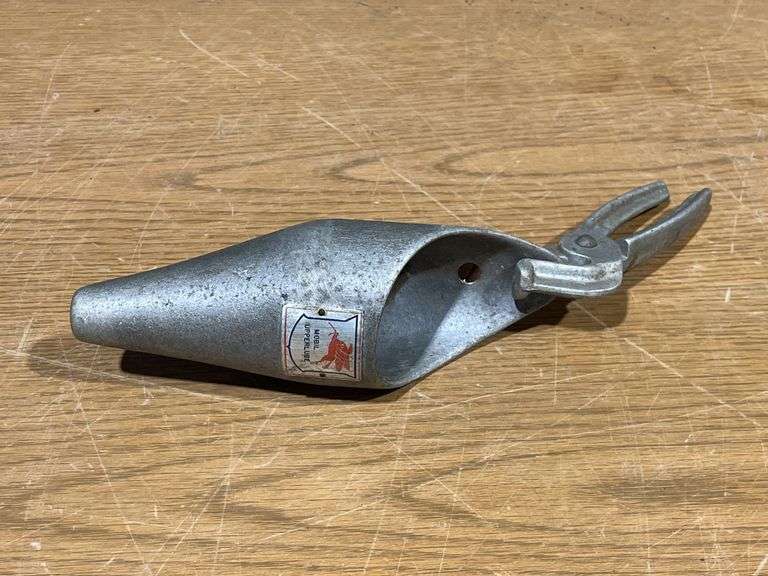 Mobil Upperlube Funnel image