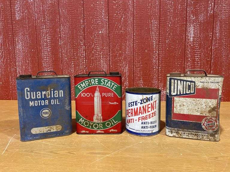 (4) Vintage OIl Cans image