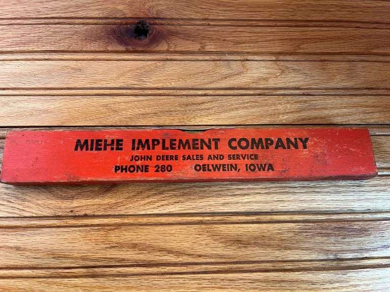 John Deere Wooden Level image