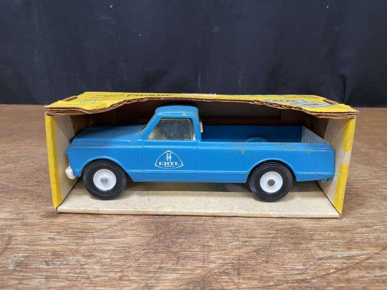 1/25 Ertl Pickup NIB Ertl image