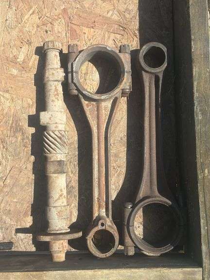 John Deere Model G Rod Set and Camshaft image