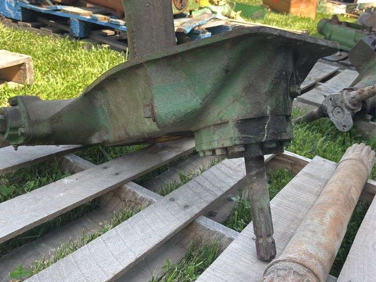 Rear Cover and Axle Shafts