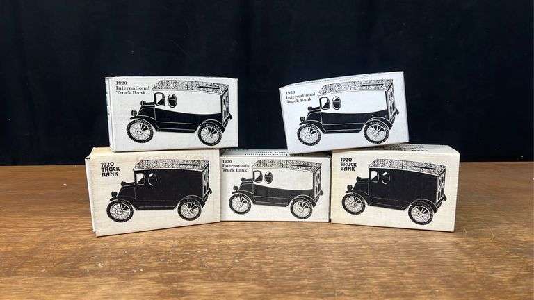 (5) 1/25 Truck Banks NIB SM image