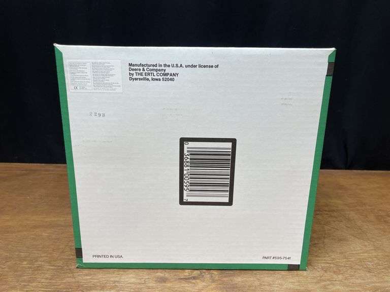 1/16 John Deere Corn Planter NIB Ertl