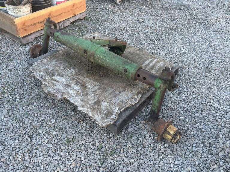 John Deere Model B Wide Front End
