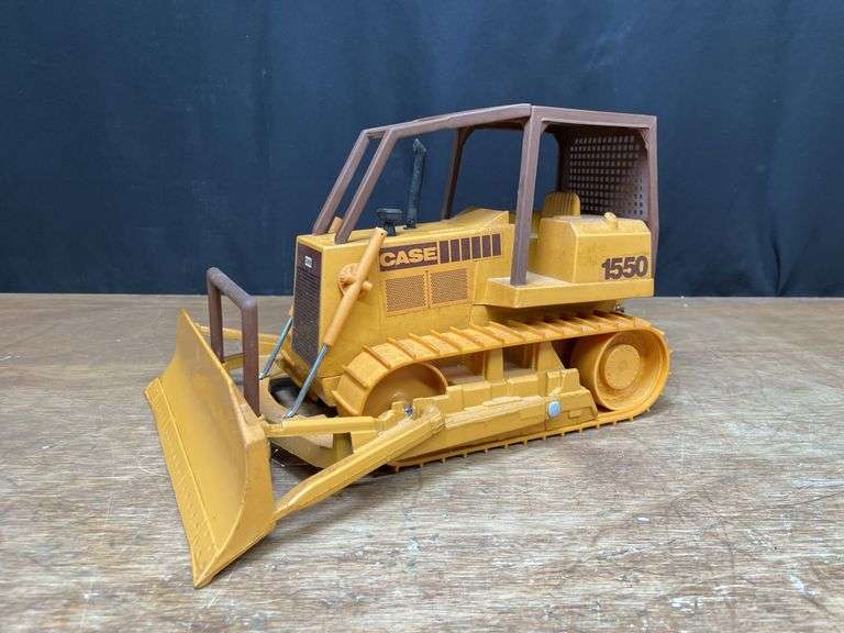 1/16 Case 1550 Bulldozer Ertl image
