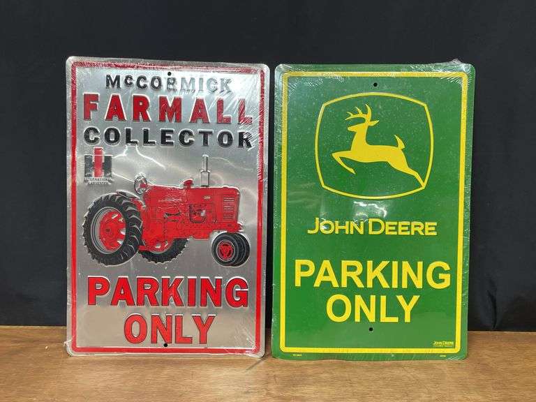 (2) John Deere + IH Parking Signs image