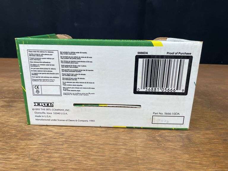 1/16 John Deere 6400 Collector NIB Ertl