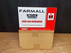 1/16 Farmall 504 w/Cultivators 2007 SFTS NIB SC