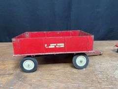 (3) 1/16 IH Wagon, Spreader, Disk