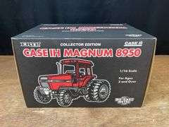 1/16 Case-IH Magnum 8950 Collector NIB Ertl