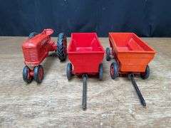 (3) 1/16 Farmall M + Wagons Product Miniature
