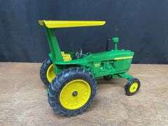 1/16 John Deere 4010 1993 NFTS NIB Ertl