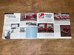 (2) 1970 + 1971 IH Buyers Guides