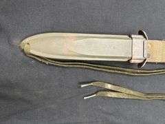 (2)-US M4 Bayonets w/M8 Scabbards
