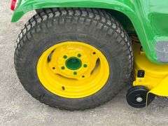BEAUTIFULLY RESTORED 1972 John Deere 112 Garden Tractor