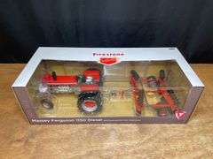 1/16 MF 1150 w/Disc Firestone NIB SC