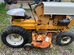 International Harvester Cub Cadet 100