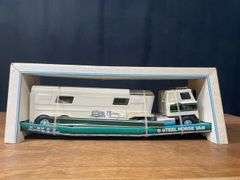 Horse Van Semi NIB Ertl