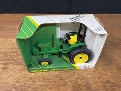 1/16 John Deere 6400 Collector NIB Ertl