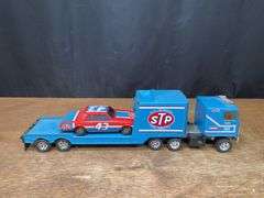 STP Richard Petty Racing Team Semi Ertl