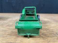 1/16 John Deere Spreader NIB Eska