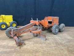 (2) Adams Graders Doepke