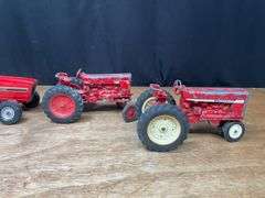 (4) 1/16 IH Tractors Ertl