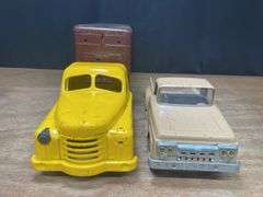 (2) Structo + Tonka Trucks