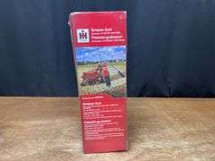 IH Grease Gun NIB
