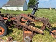 John Deere 3-14" Plow