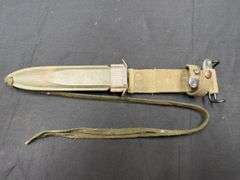 (2)-US M4 Bayonets w/M8 Scabbards