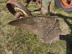 John Deere 3-14" Plow