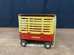 (2) 1/16 New Holland Baler + Bale Throw Wagon NIB Ertl