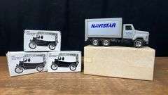 (4) Trucks NIB