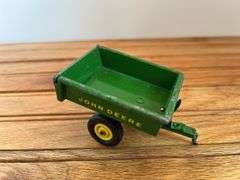 1/16 John Deere 110 L&G + Cart Ertl