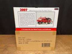 1/16 Farmall 504 w/Cultivators 2007 SFTS NIB SC