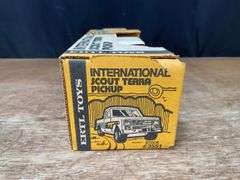 1/16 IH Scout Terra Pickup NIB Ertl