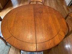 Kithen Table with (4) Chairs