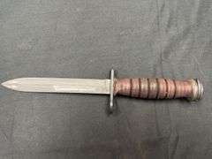 US Camillus M4 Bayonet w/M8A1 Scabbard