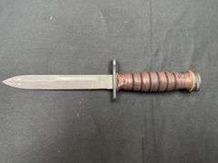 US Camillus M4 Bayonet w/M8A1 Scabbard