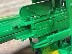 1/16 John Deere 420 V 2003 2 Cylinder NIB Ertl