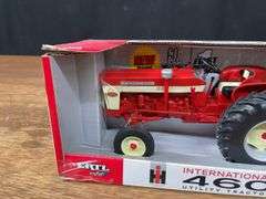 1/16 IH 460 NIB Ertl
