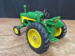 1/16 John Deere 630 LP 1988 NFTS NIB Ertl