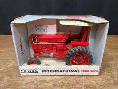 1/16 IH 1066 NIB Ertl